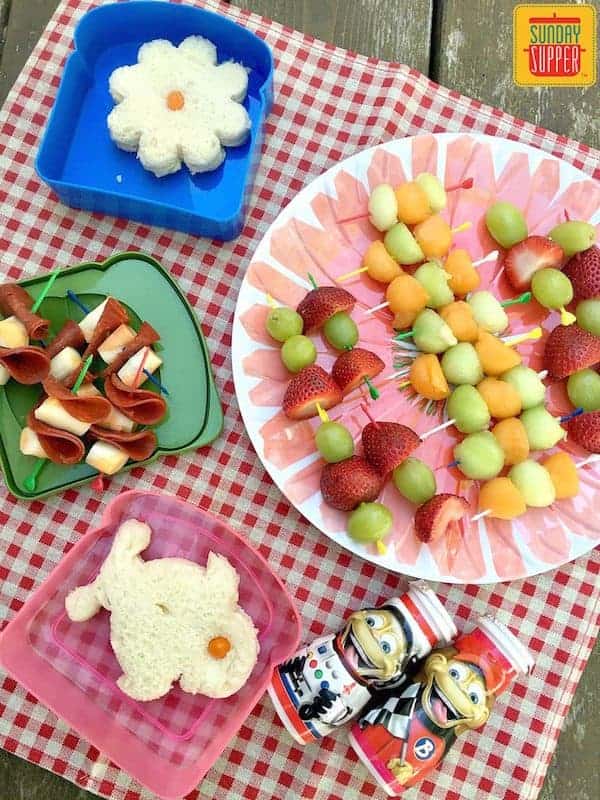 5 Easy Ways to Make Picnic Food Fun plus a Picnic Packing List Sunday Supper Movement