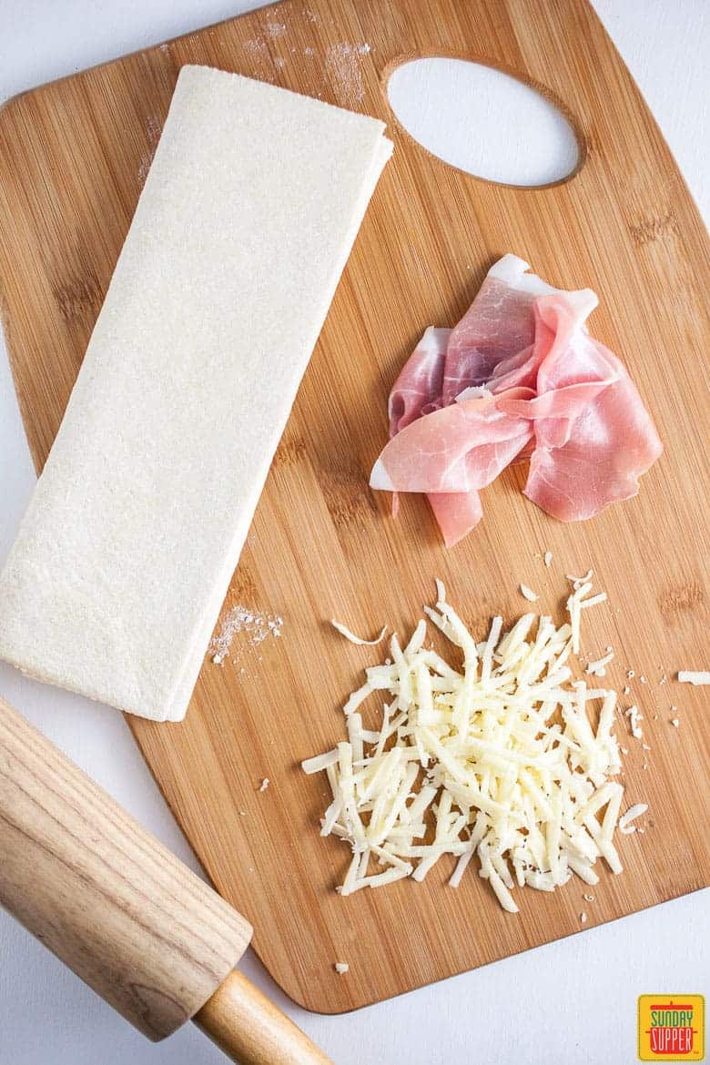 Prosciutto Pinwheels with Gruyere and Puff Pastry ingredients