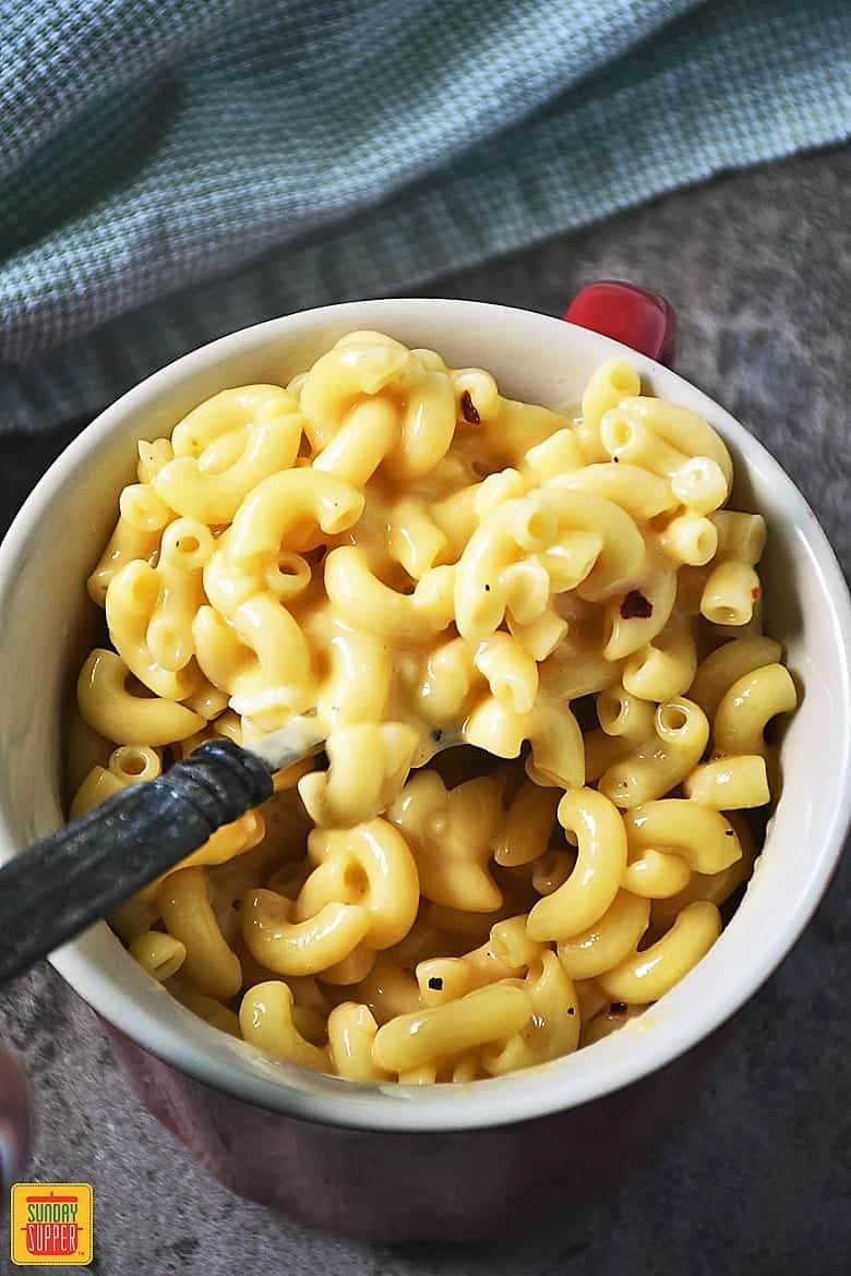 Easy Creamy Mac and Cheese - Sunday Supper Movement