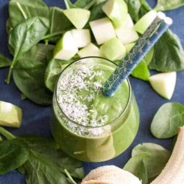 A Healthy Green Breakfast Smoothie is a great way to start the day, especially when you’re short on time. It takes just a few minutes to throw all the ingredients together for a quick and nutritious breakfast.