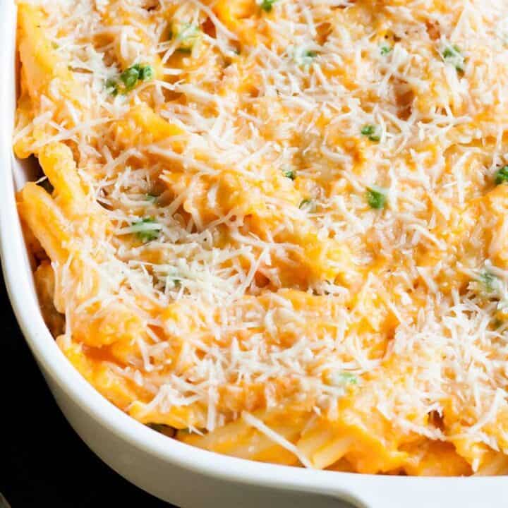 This Sweet Potato Mac and Cheese Casserole recipe is so easy to make and will make all the sweet potato lovers drool. It is a meatless casserole that can stand on its own as a meal but can also be the perfect side dish to serve up at dinner.