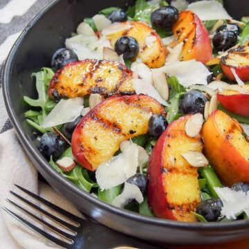grilled peaches salad