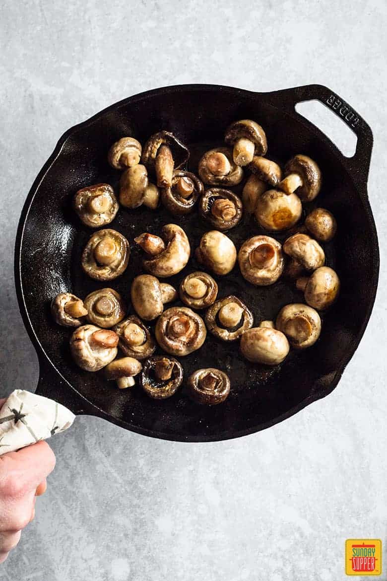 Sauteed mushrooms - process of making button mushrooms recipe