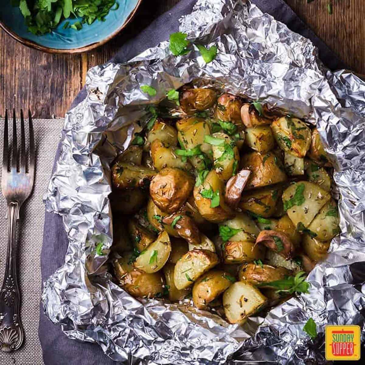 Potatoes in deals foil in oven