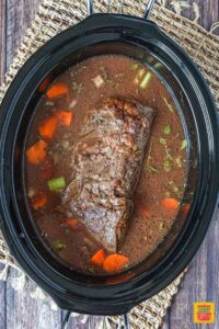 Chuck roast in slow cooker with vegetables