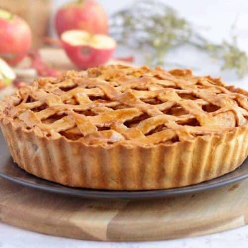 Apple Pie on a plate to be served