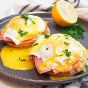 Eggs benedict on a plate - how to poach an egg