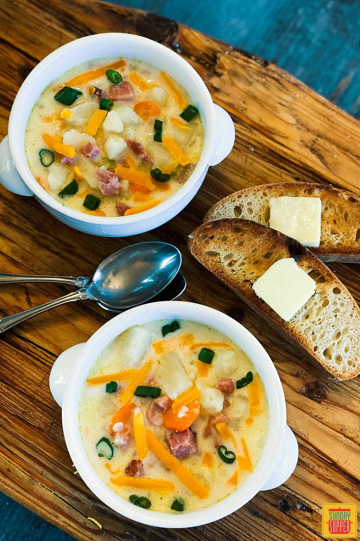 Ham soup recipe in two bowls