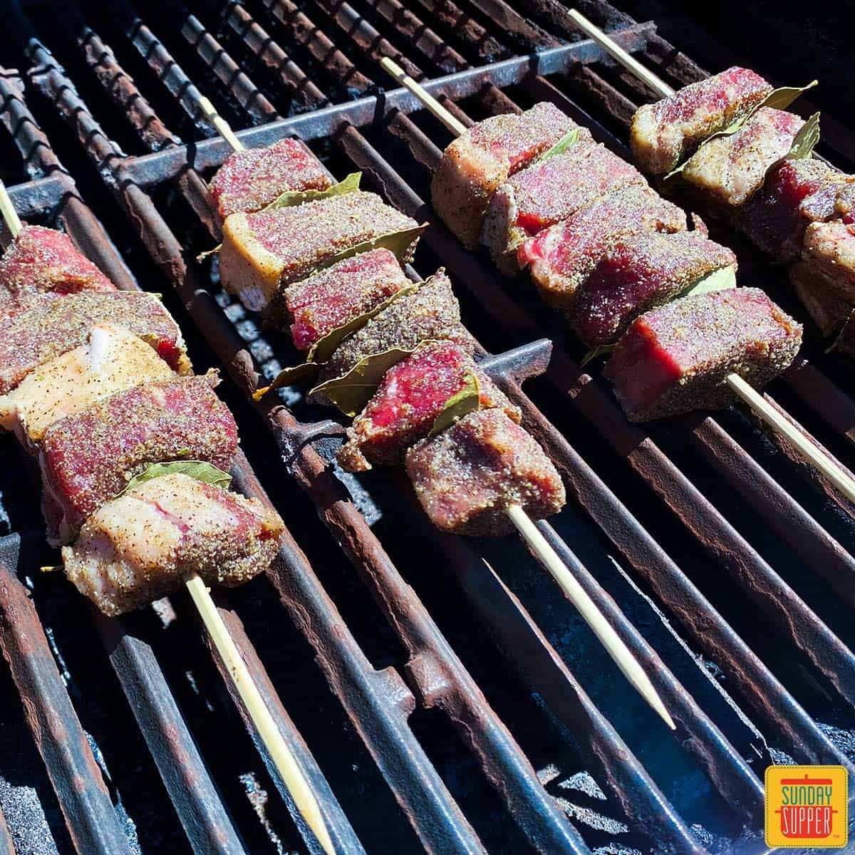 Espetadas Madeira on the grill (Portuguese beef skewers)