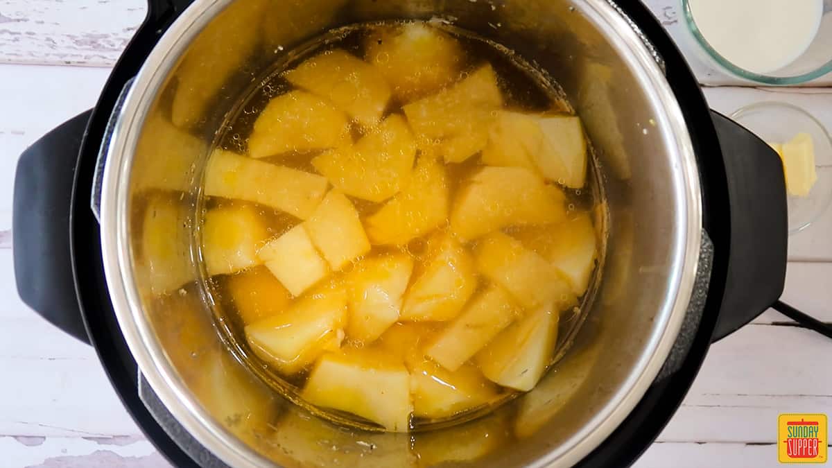Cooked potatoes in the instant pot