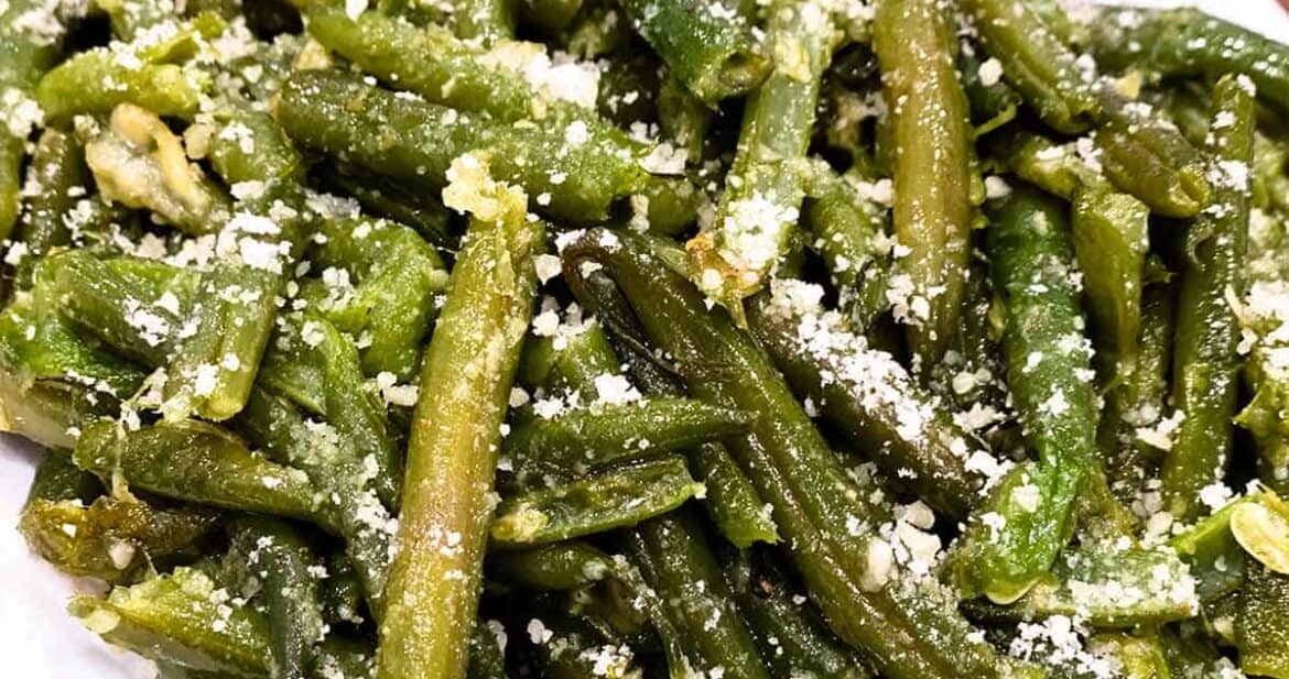 Close up of green beans on a plate