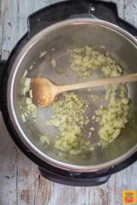 Sauteeing garlic in instant pot