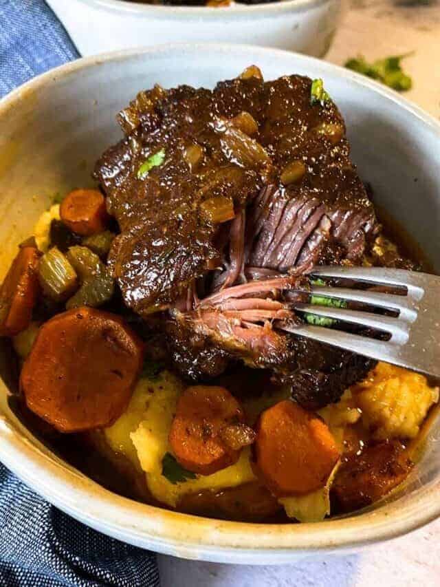Amazing Slow Cooker Short Ribs