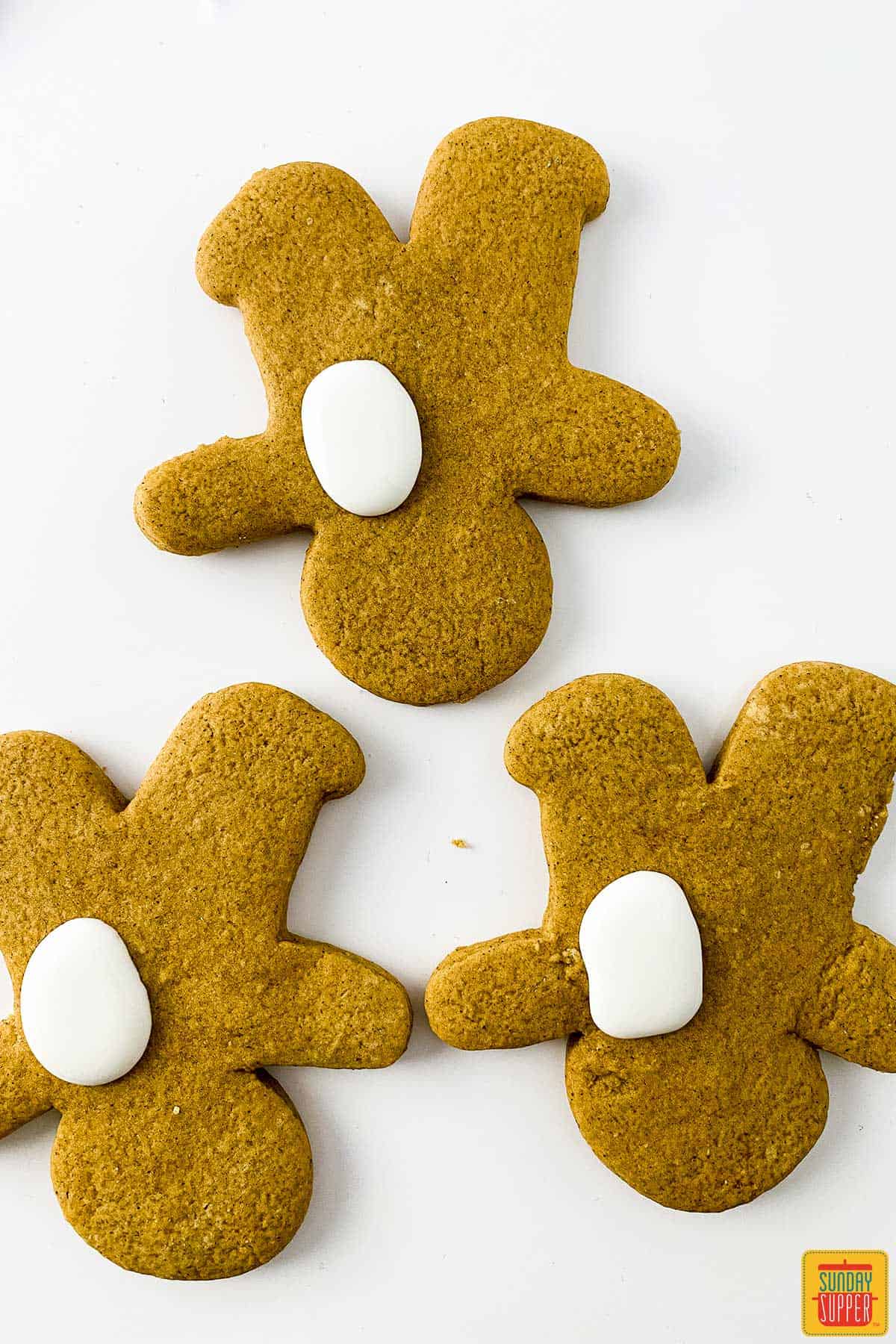 Gingerbread cookies with one iced eye
