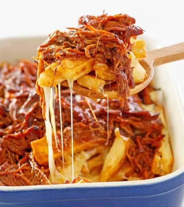 cropped-pulled-pork-poutine-complete-1.jpg