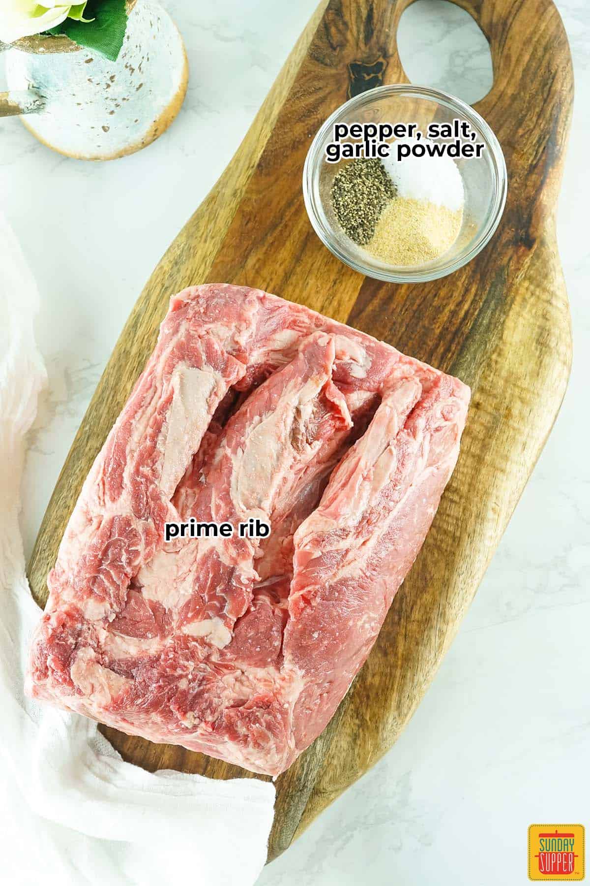 smoked prime rib ingredients with labels