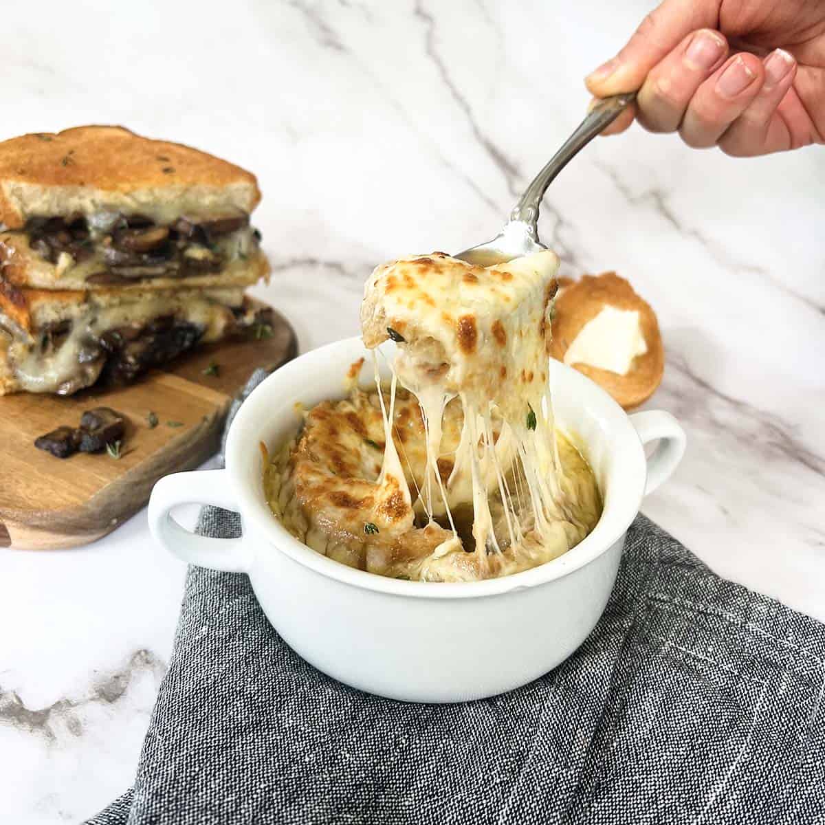 Instant Pot French Onion Soup {Easy + Healthy} –