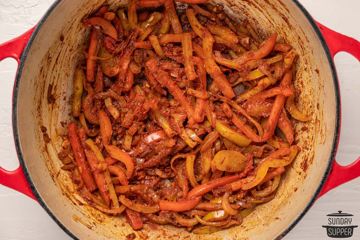 vegetables for ropa vieja in a pot