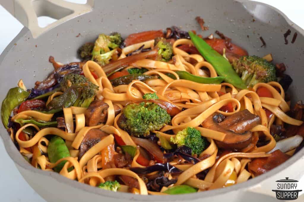 Veggie Stir Fry with Noodles - Sunday Supper Movement