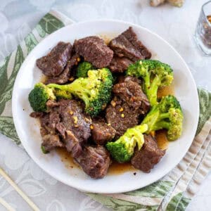 keto beef and broccoli on a plate