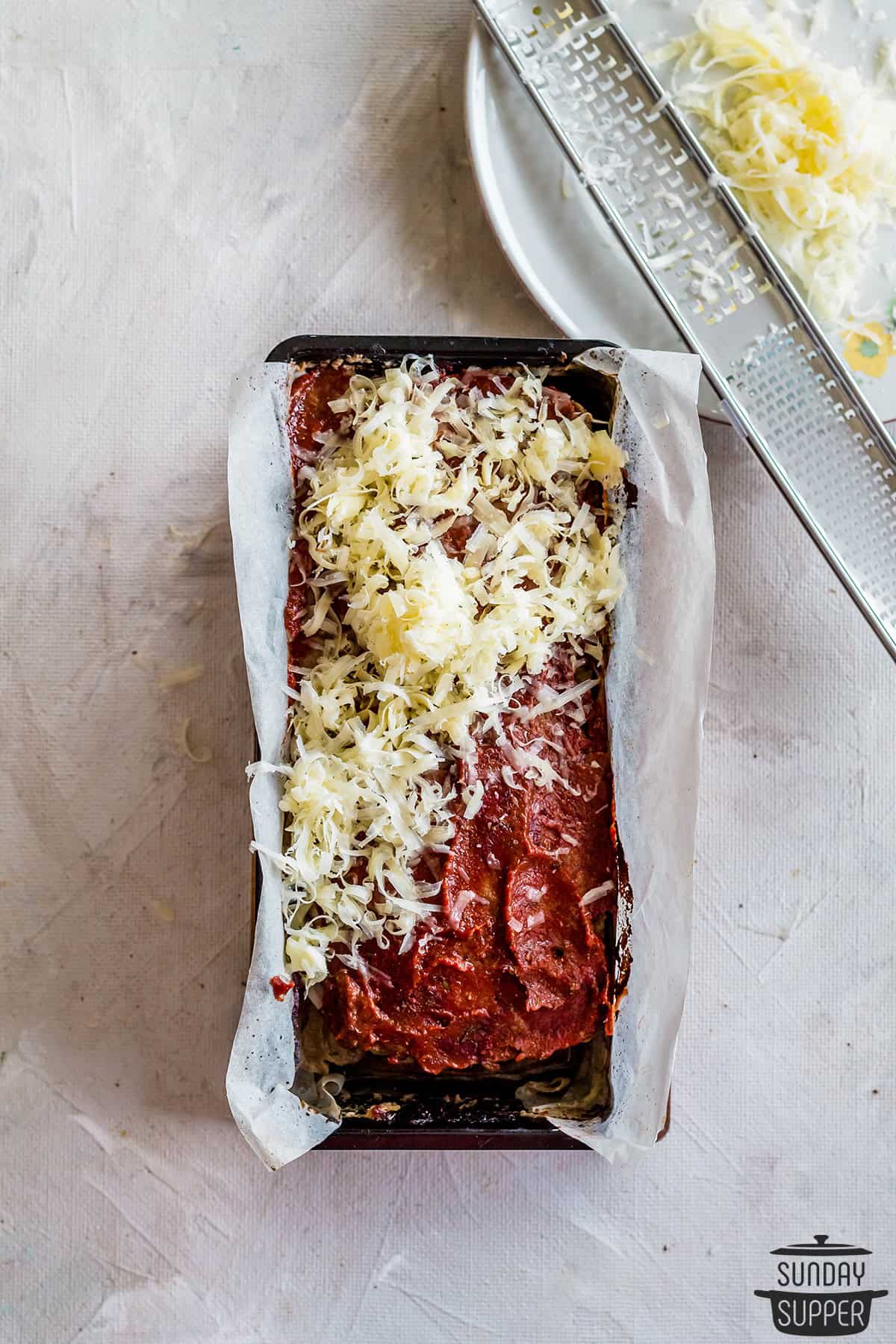 adding cheese to meatloaf before baking