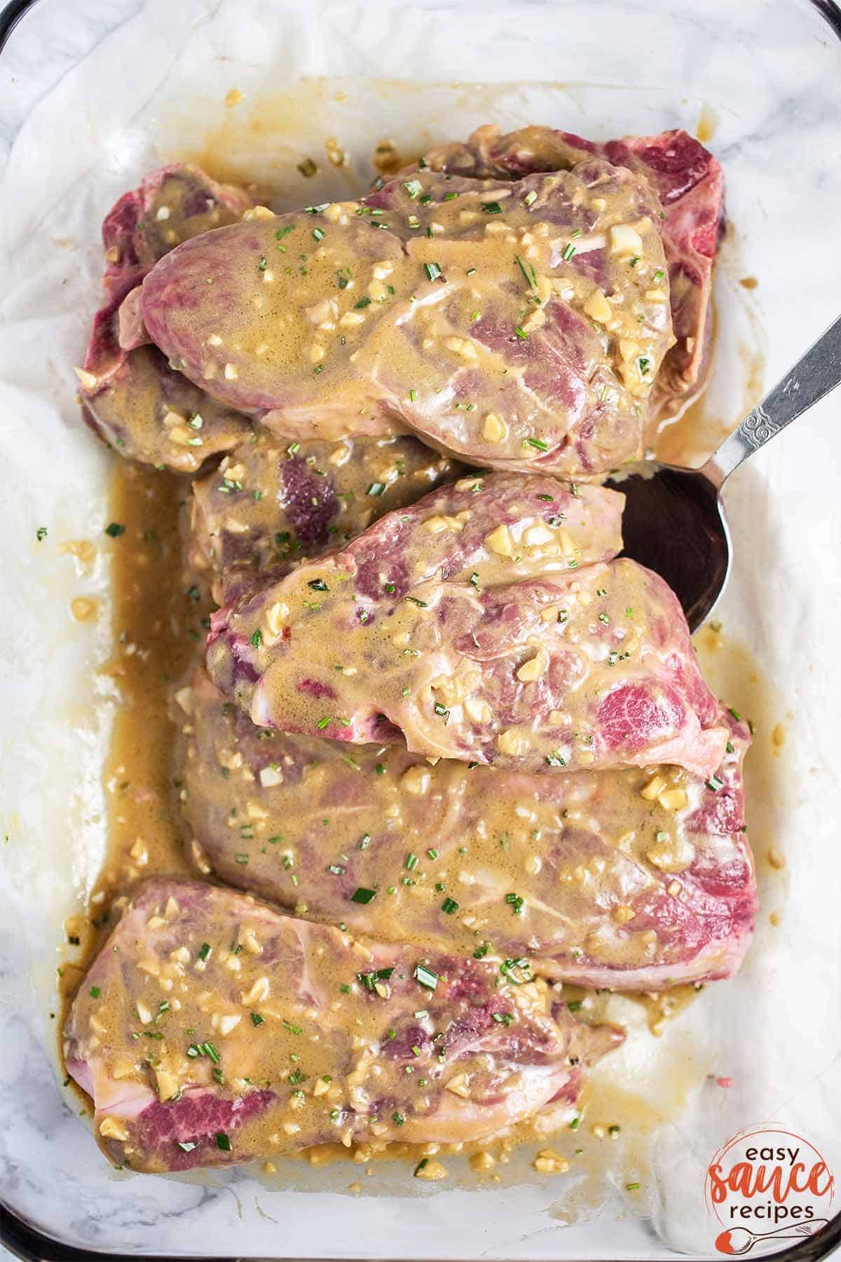 lamb chops in marinade