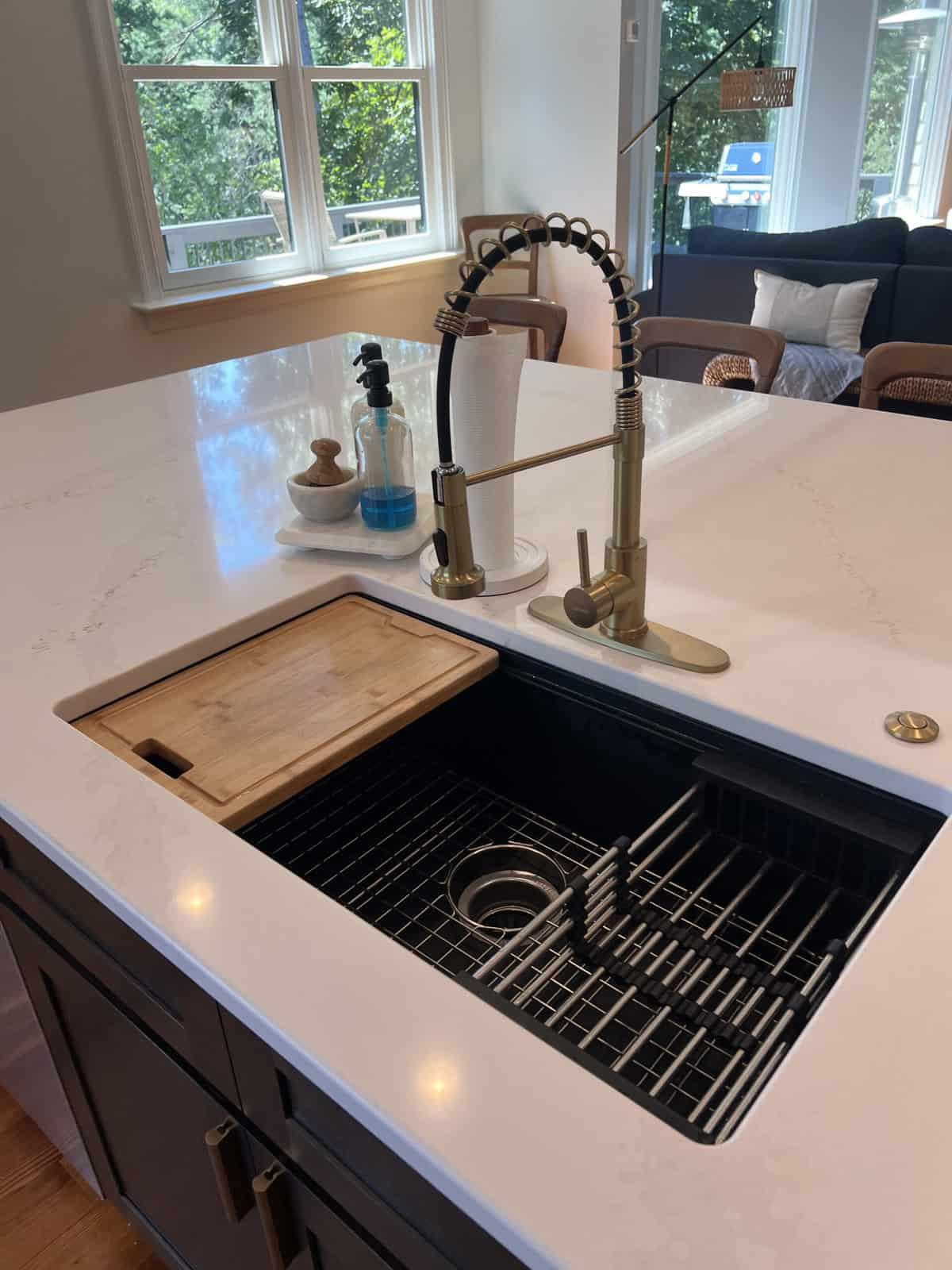 my new black sink and faucet