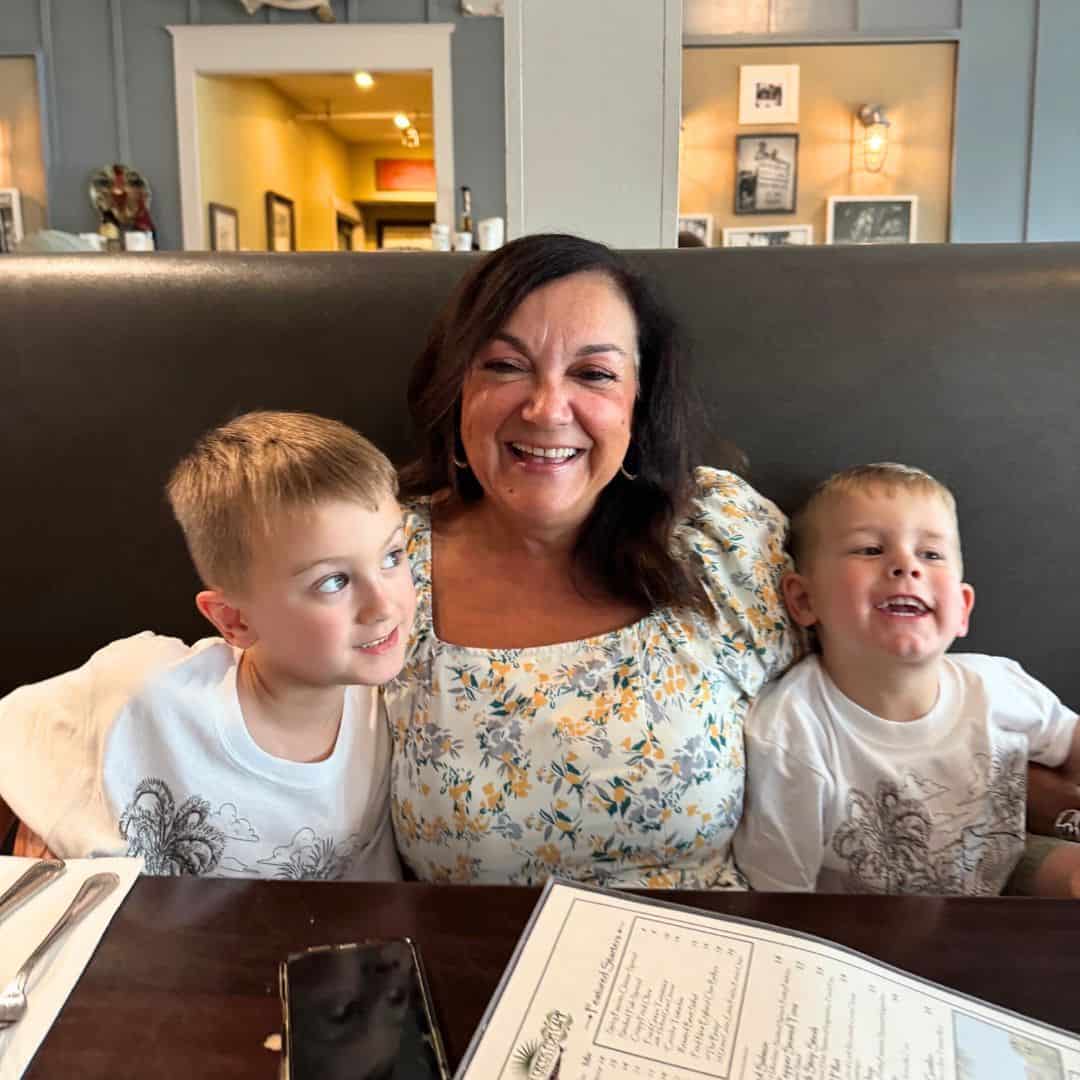 isabel with rory and Aiden